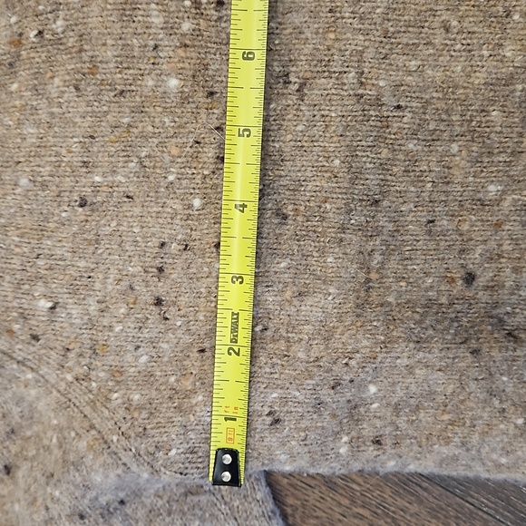 Express  lambswool  brown speckled v neck sweater small - Picture 7 of 9